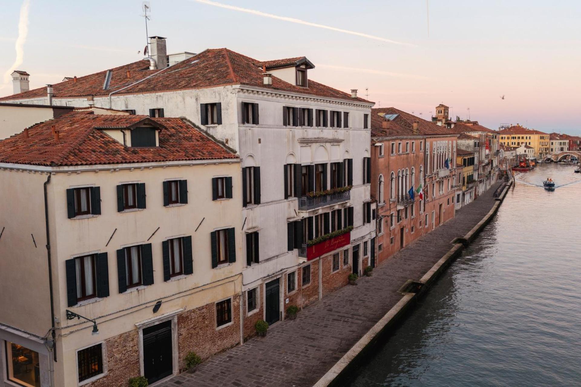 Ca' Bonfadini Historic Experience Hotel Velence Kültér fotó