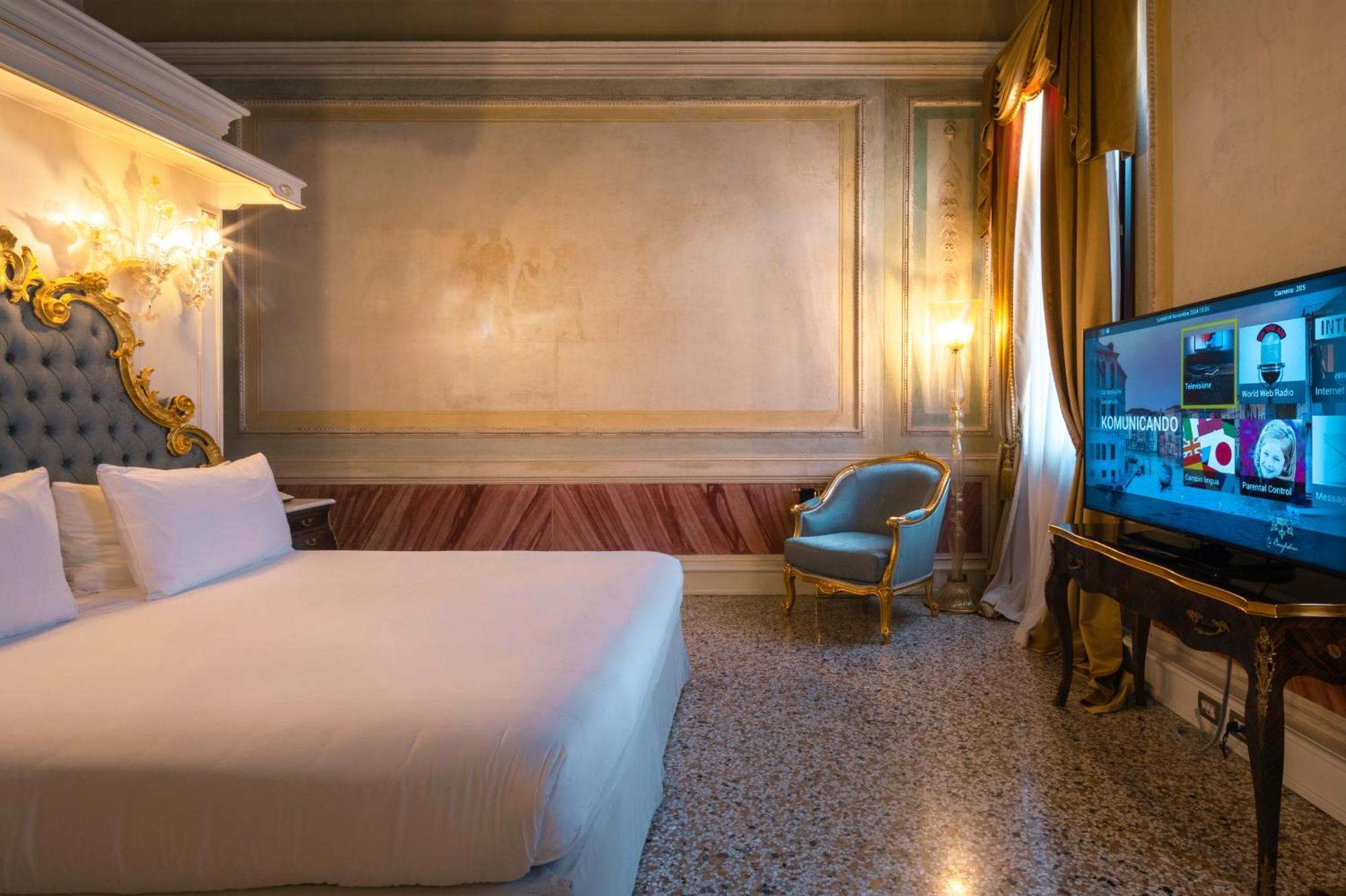 Ca' Bonfadini Historic Experience Hotel Velence Kültér fotó