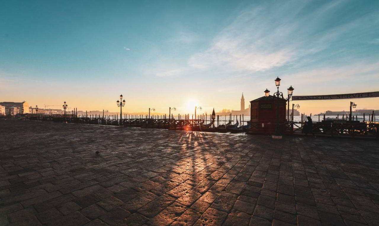 Ca' Bonfadini Historic Experience Hotel Velence Kültér fotó